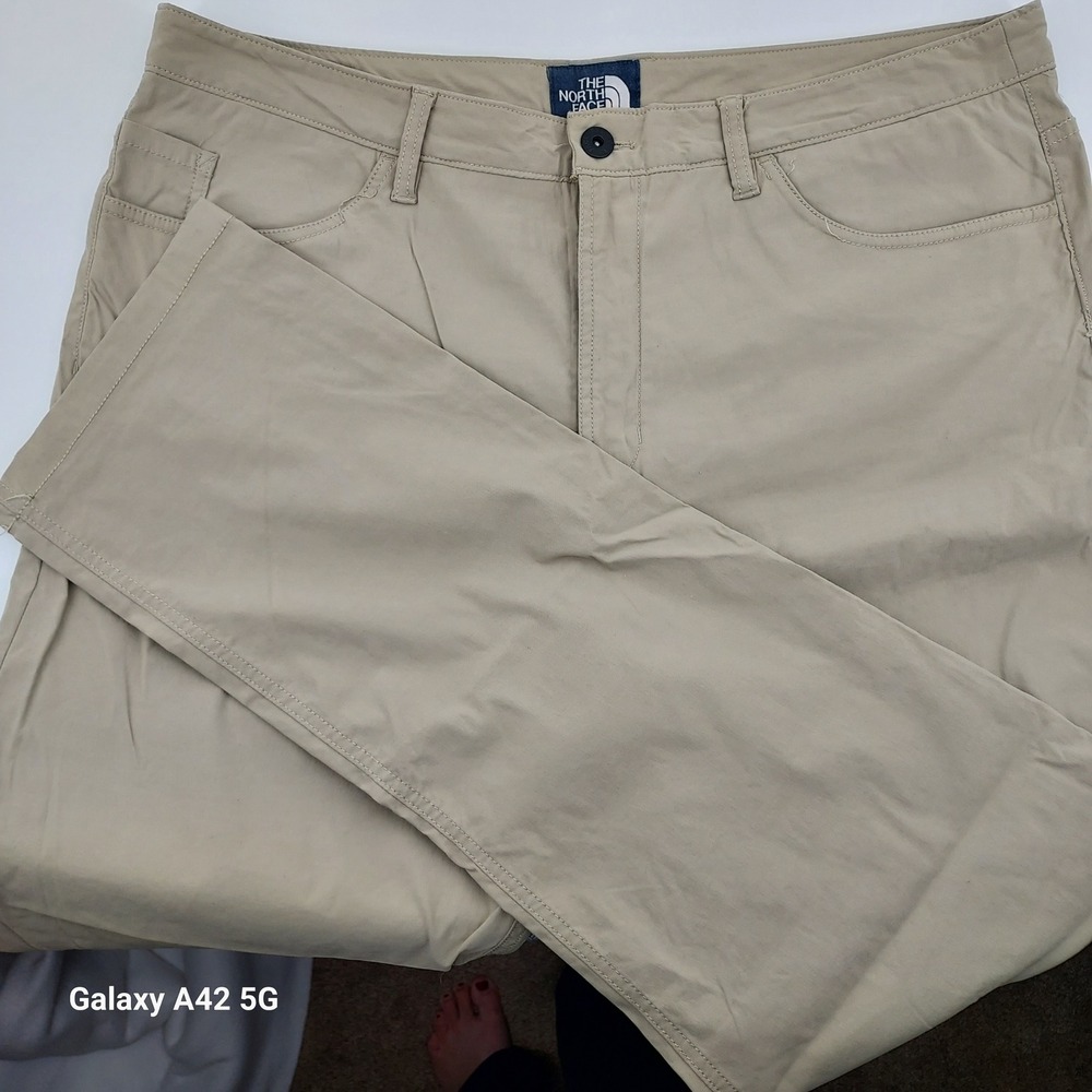 The North Face Mens Regular Fit Khaki Utility Pants Size 36